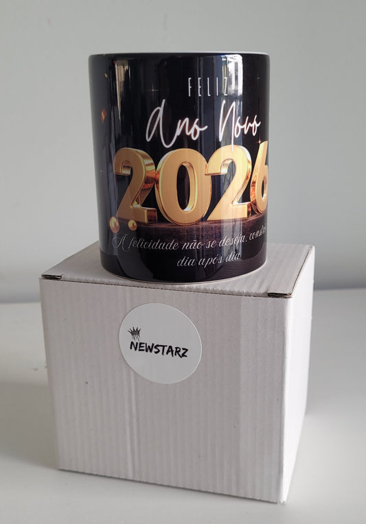 Caneca Ano Novo 2026 – Frase Inspiradora “A felicidade constrói-se dia após dia”