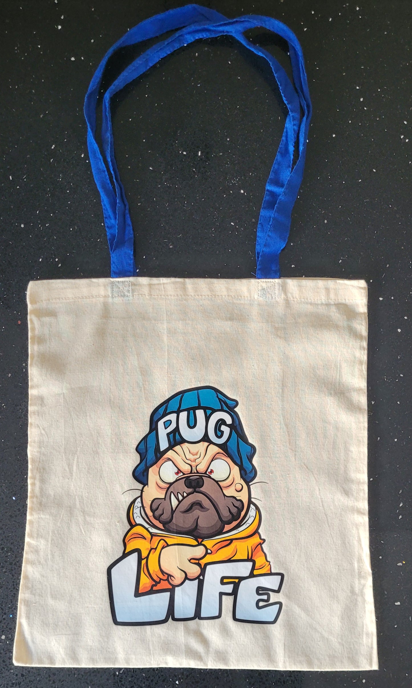 Tote Bag “PUG LIFE” – 38×42 cm | O saco que mostra atitude… até no cão!